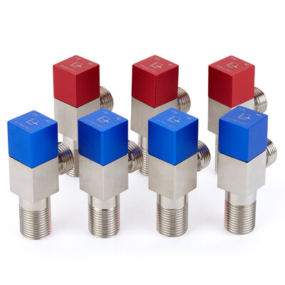 Submarine Submarine full copper angle valve 7 sets of copper drawing standard 4 minutes ceramic valve spool triangular valve
Submarine Submarine full copper angle valve 7 sets of copper drawing standard 4 minutes ceramic valve spool triangular valve