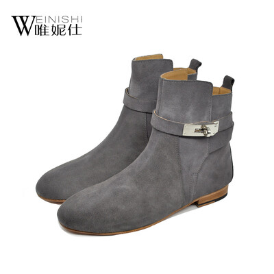 Persun good quality boot winter balck pebbling patent leather short boots causl style women boots
Persun good quality boot winter balck pebbling patent leather short boots causl style women boots