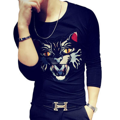 2017 autumn new men's casual round neck long-sleeved cat head stickers long shirt T-shirt
2017 autumn new men's casual round neck long-sleeved cat head stickers long shirt T-shirt