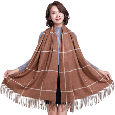 Lan Shiyu W0351 autumn&winter scarf ladies wool Europe&the United States fashion plaid warm scarf thick dual-use shawl khaki lattice
Lan Shiyu W0351 autumn&winter scarf ladies wool Europe&the United States fashion plaid warm scarf thick dual-use shawl khaki lattice