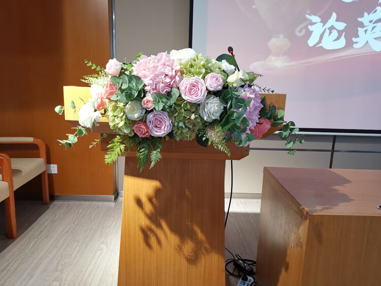 仿真花会议桌花商务用花摆花主席台悬挂下垂装饰花玫红讲台花可悬挂