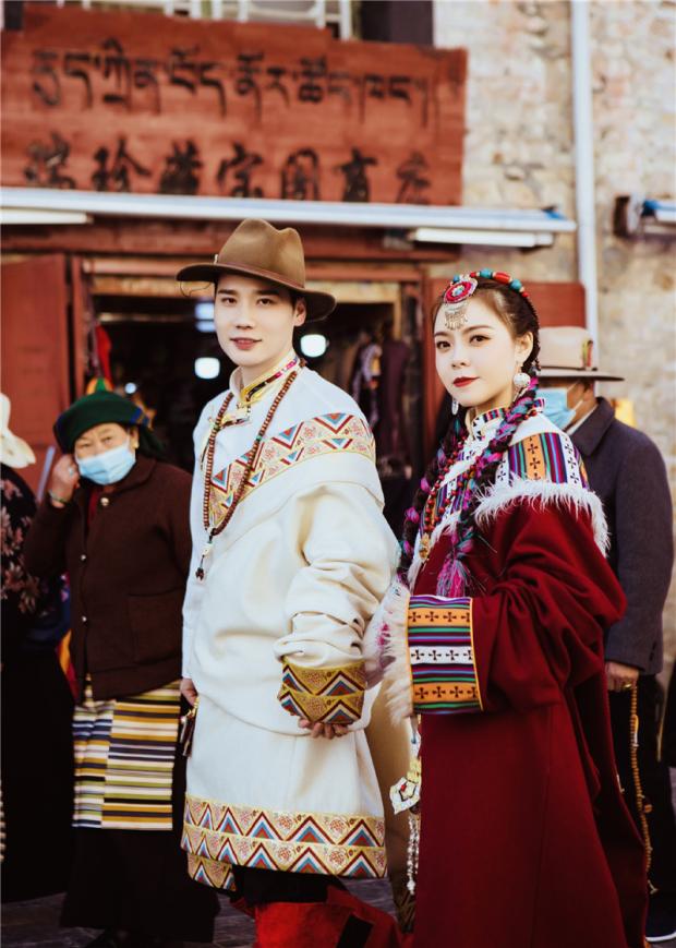 民族特色服装表演服藏服情侣藏袍结婚证演艺臧裙西藏服男女款藏袍藏装