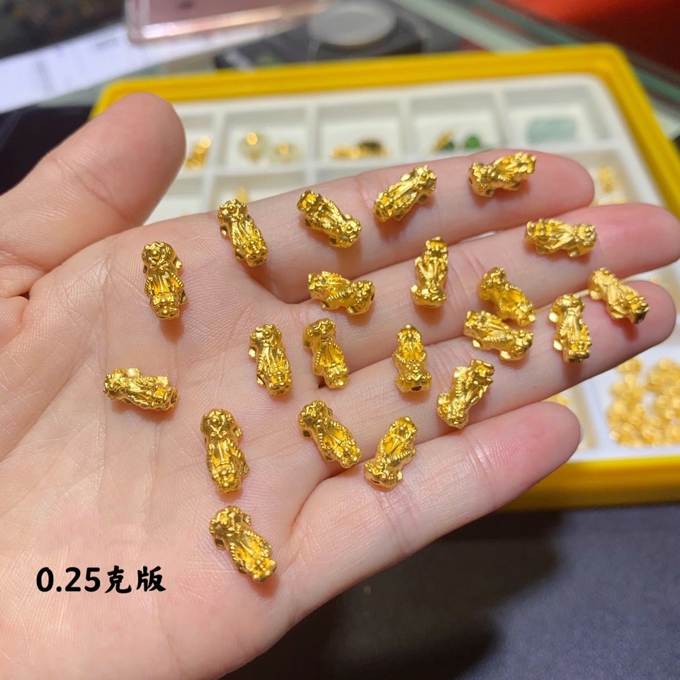 欧阳先生999足金黄金貔貅3d硬金转运珠串珠金手链散珠手链2克左右大号