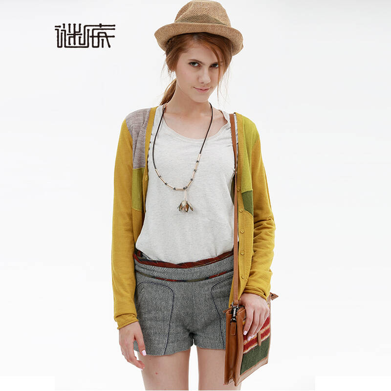 <em>谜底</em>2014<em>秋装</em>新品特供款合体显瘦拼接短外套