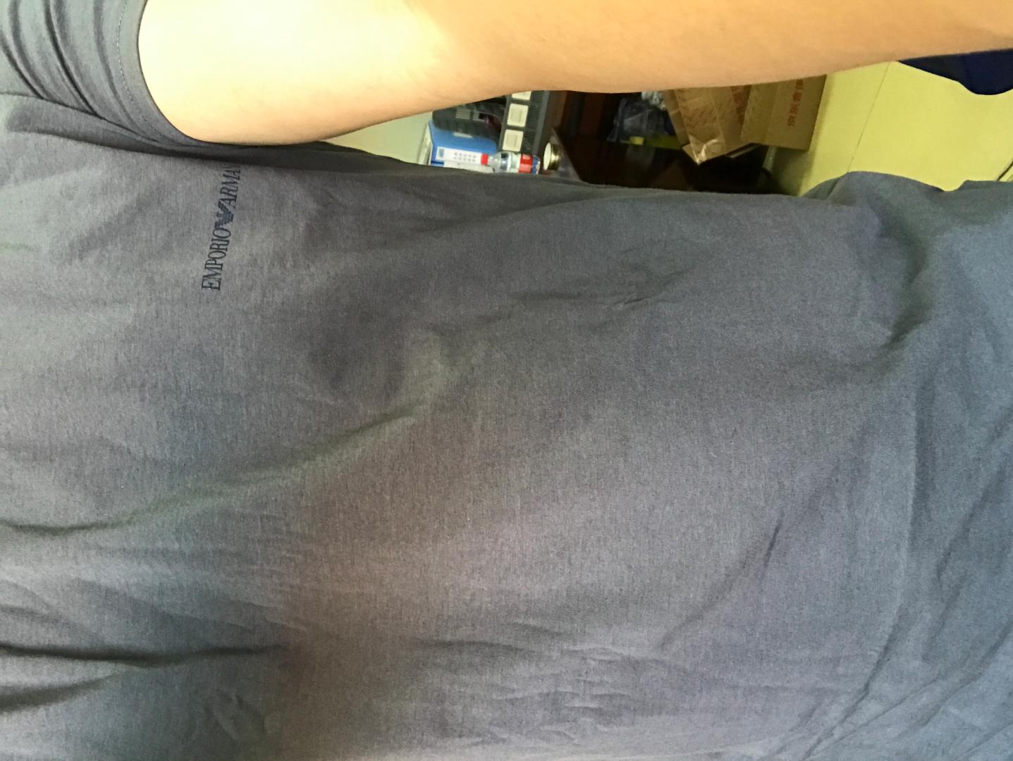 活动价购买的,和其他衣服凑单买的,*还不错。颜色、款式都很好。我身高177CM,体重140斤,穿L号的比较合适,要是喜欢更显身材一点的,建议M号。