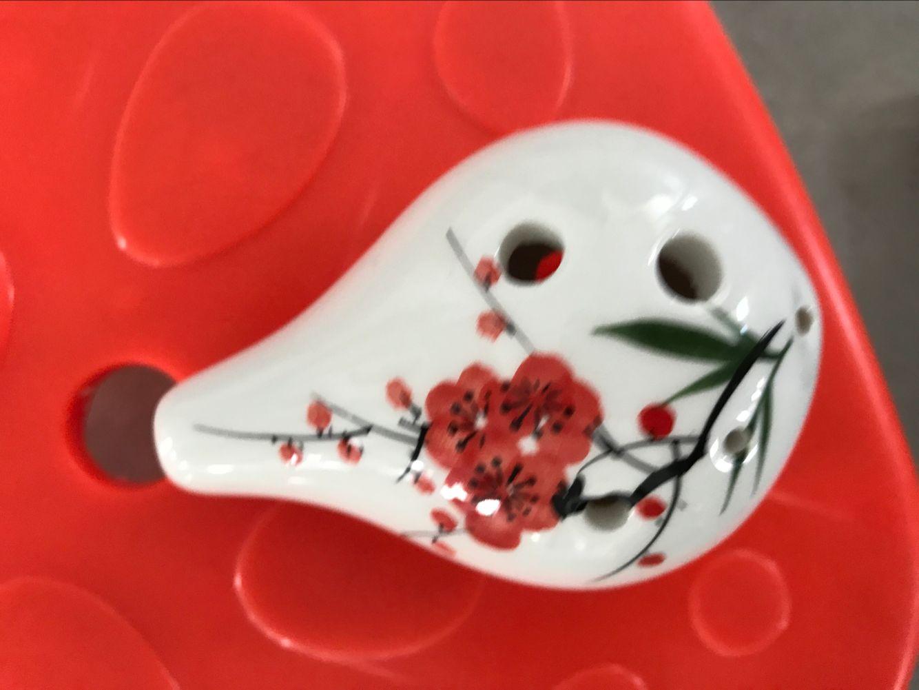 音质音色音准总体都是还不错的 最主要外观满分