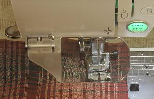 
                                        真善美JANOME 家用电脑多功能缝纫机DC6030                