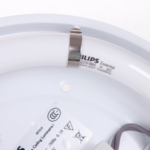 飞利浦PHILIPS 新亮彩系列舒适型30049吸顶灯22W230V白色含TL5C环管