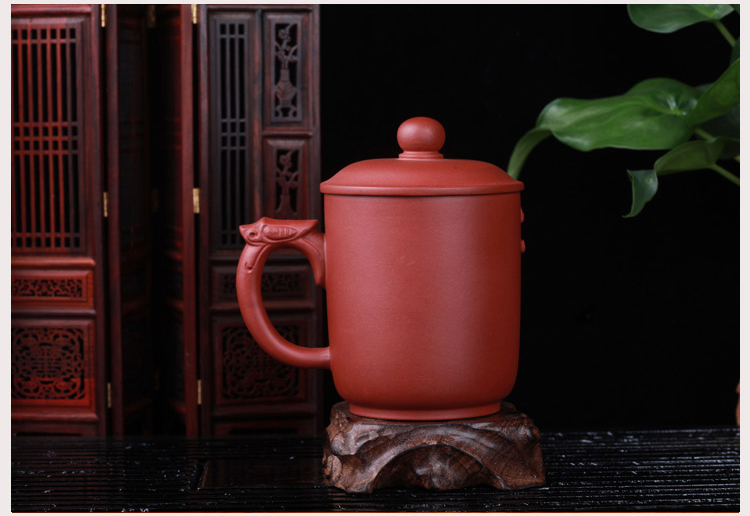 
                                        君礼轩 紫砂杯盖杯 宜兴手工清水泥直身贴龙紫砂泡茶杯子360ml                
