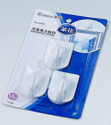 
                                        
                                                            茶花 厨房挂钩贴浴室强力粘钩子挂衣钩衣服门后挂钩 3只装2926                