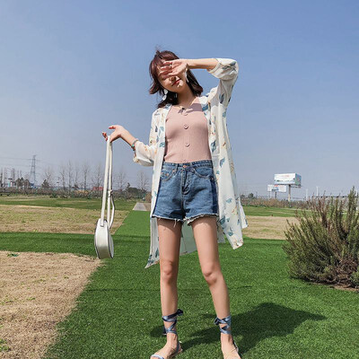 

2019 Summer Womens Blouse Mid-Length Chiffon Print White Sea Otter Sun Protection Clothing Seven-Point Sleeve Holiday Cardigan