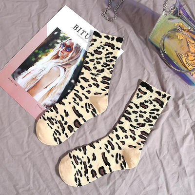 

Unique Sparkled Glitter Leopard Women Socks High Street Bling Bling Ankle Happy Socks Autumn Winter Trendy Animal Print Socks