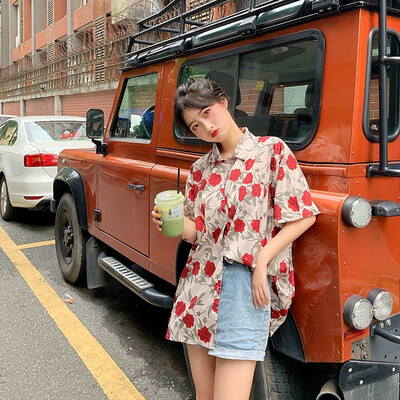 

Womens Vintage Rose Flowers Printed Blouses Turn-down Collar Casual Short Sleeve Ladies Plus Size Loose Shirt