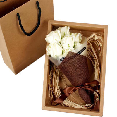 

Artificial Scented Rose Carnation Bouquet Gift Box Bath Body Soap Flower Gift Wedding Party Favor 3Pcs