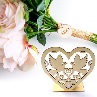 

Gobestart Wedding Supplies Heart-shaped Wooden Ornaments With LED Lights Wedding Party