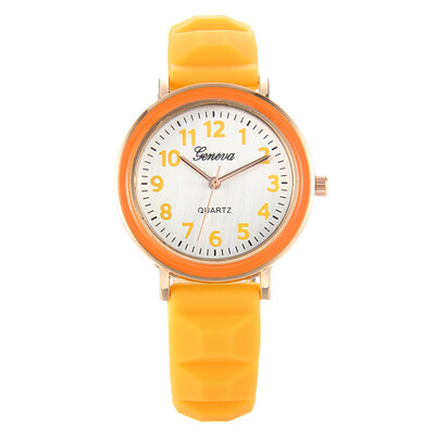 

Quartz Watch Women Silicone Strap Wrist Watch Casual Female Clock
