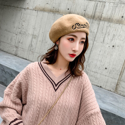 

Ms beret autumn&winter Korean embroidery Japanese British retro red bud hat plush painter hat wholesale