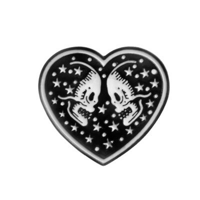 

Heart Shaped Men Women Clothing Brooch Girls Plated Alloy Breastpin Clothes Pin Jewelry Gifts