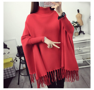 

For womens autumnwinter 2018 the new overcoat can be worn with a shawl a cape&a thin sweater