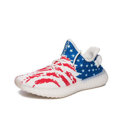 

Man yeezy350V2 American flag color