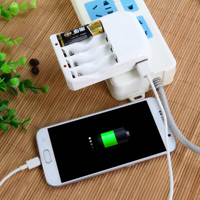 

C804BU 4 Slots LED Wall Battery Charger USB Power for Samsung iPhone iPad HTC Blackberry