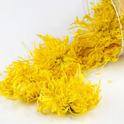 

the best gold Huang Ju chrysanthemum a large cup of organic herbal tea in summer will preferred Chrysanthemum TeaScented tea A