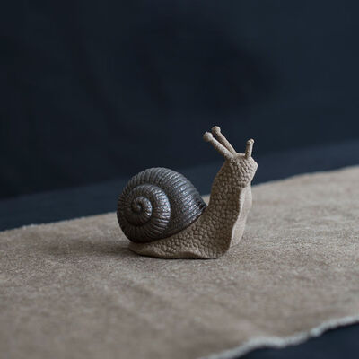 

Handmade Ceramic Snail Tea Pet Table Decorative Miniature Ornament
