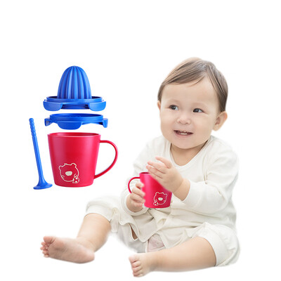 

Little Bear Snow Bear baby food supplement cooking cup red 09875