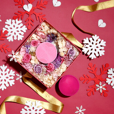 

Beijing Tokyo creative eternal flower gift box version silicone sonic cleansing instrument cherry powder holiday gift birthday gift for girlfriend wife girlfriends