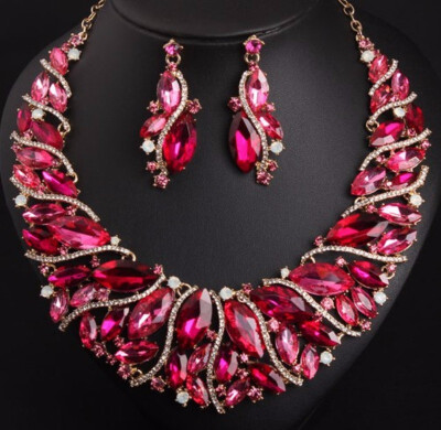 

new nice luxury fashion exaggerated crystal flashing diamond necklace earrings set dress party bride female accessories