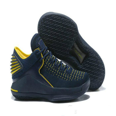 

2019 New Arrival Rose Basketball Shoes for Men Designer Shoes 15 Black White Red 15s EP Sports Training Sneakers designer
