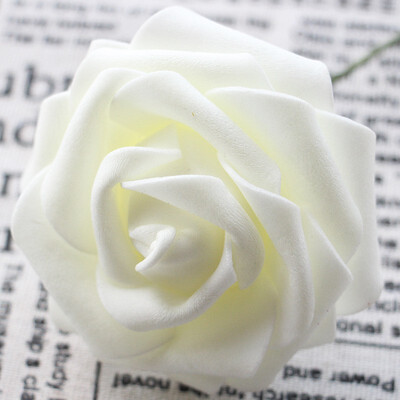 

Artificial Flowers Ivory Roses 25pcs Real Looking Fake Roses DIY Wedding Arrangements Party Baby Shower Party Home Decorations