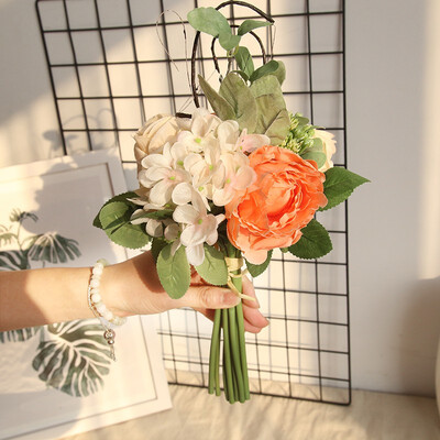 

A bouquet of roses Artificial Flower Home Furnishing decoration Wedding celebration Hand tied bouquet