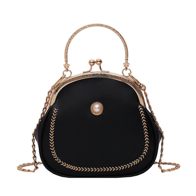 

Ins port wind texture silk scarf chain small square bag handbags new 2019 Korean version of the wild pearl shoulder Messenger bag