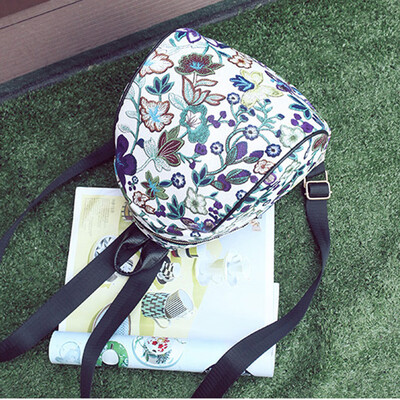 

Tailored Vintage Embroidery Ethnic Canvas Backpack Women Flower Travel Bags Schoolbag BK