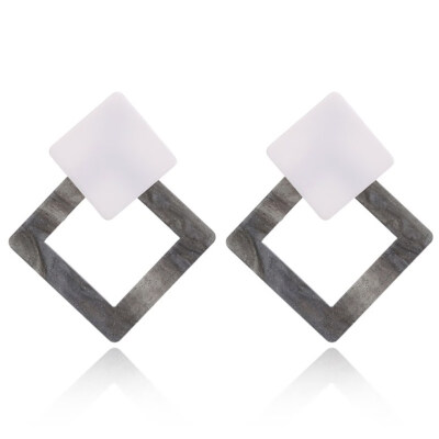 

Vintage Acrylic Acetate Plate Stud Earrings for Women Ladies Simple Geometric Female Shiny Statement Earrings Fashion Jewelry