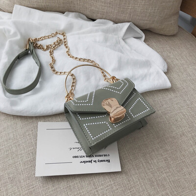 

Foreign style small bag women 2019 new wave portable Korean shoulder bag fashion chain slung small square bag