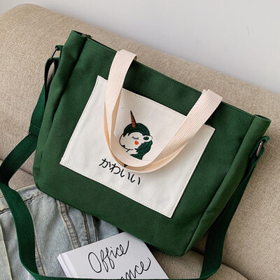 

On the new canvas womens bag 2019 new Korean version of the small fresh fashion with one shoulder slanted to support the bag