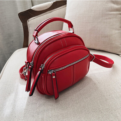 

Net red high sense small bag female foreign style texture 2019 new simple wild single shoulder slung portable saddle bag