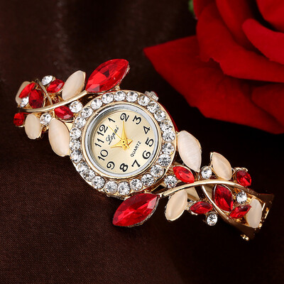 

Womens Watch Trends Diamond Colorful Crystal Womens Bracelet Watch Petals Beautiful Quartz Watch