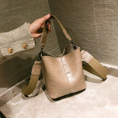 

Tailored Womens Fashion Alligator Hasp Pure-Colour Retro Shoulder Bag Bucket Bag