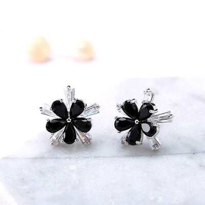 

Tremella nail temperament female earrings Korean fashion earrings small flowers fresh&lovely earrings five-leaf flower earring