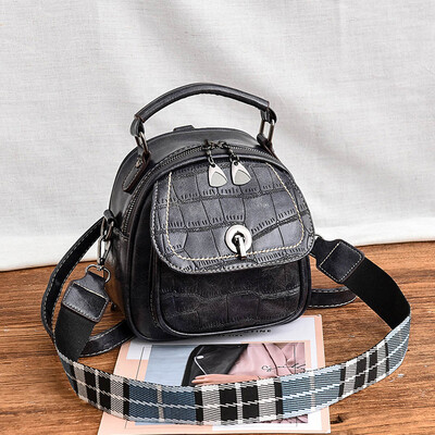 

Small bag 2018 new ladies handbag small round bag Korean version of the wild single shoulder Messenger bag female bag a generation