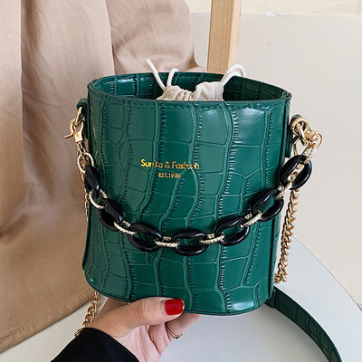 

New bag 2019 new Korean version 100 slant bag fan you pull a single shoulder chain bucket bag