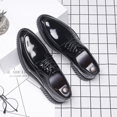 

Tide shoes Korean mens formal wear business casual shoes patent leather tie pointed mens shoes England black small shoes men