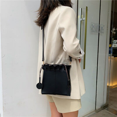 

Tailored Summer Womens Crossbody Bucket Bag Casual Leisure Wild Should Messenger Bag