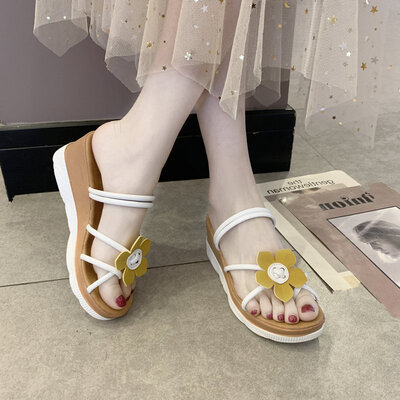 

Summer thick-soled high-heeled slope&Korean version of womens slippers wearing a word of slippers bear shoes womens shoes