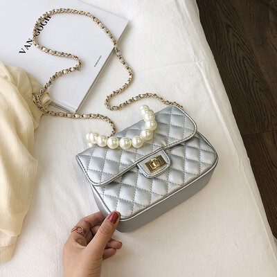 

Net red pouch handbag 2019 new Messenger bag wild ins fashion handbag small fragrance rhombic chain bag