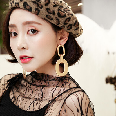 

Fashion big earrings personality exaggerated circle earrings temperament earrings female wide face big circle tide people gold ear