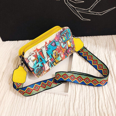 

Fashion Women Flap Shoulder Bags Graffiti Leather Small Handbags 2019 Summer Girls Streetwear Hip-Hop Crossbody Bags